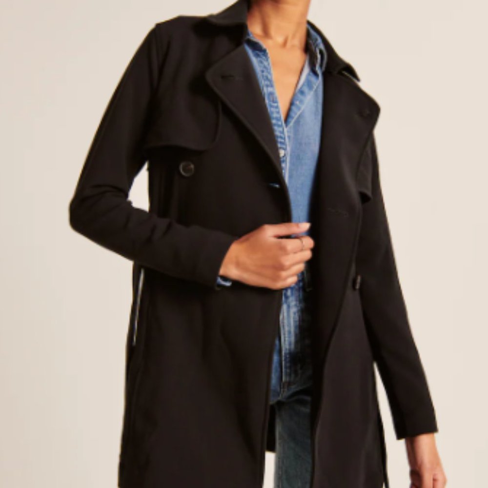 Abercrombie and Fitch Drapey Trench Coat in Black Size Small
